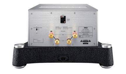 TAD REFERENCE Power Amplifier M700 / M700S - TAD