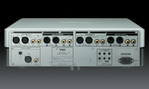 TAD-C1000 Evolution Preamplifier – Image 5