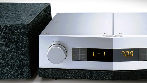 TAD-C700 Reference Preamplifier